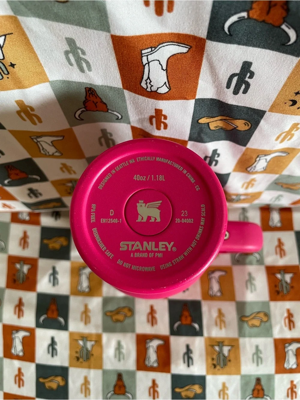 Stanley Hot Pink 40 oz Cup with Handle and Clear Lid - Picture 8 of 8